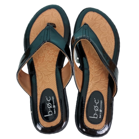 Born Concept patent leather strapy sandals, women's size 7M, black and brown - Picture 4 of 6